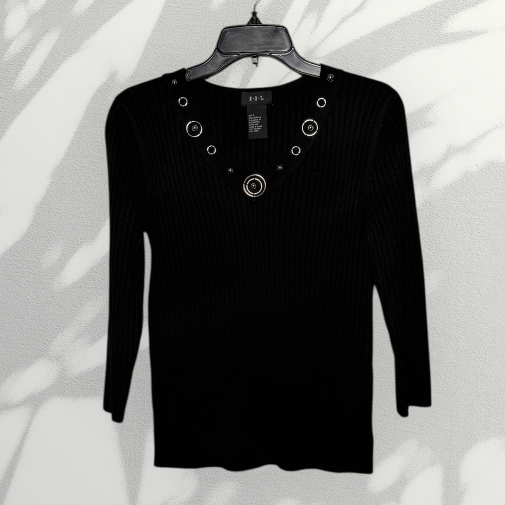 Y2K R.Q.T Black Ribbed Top